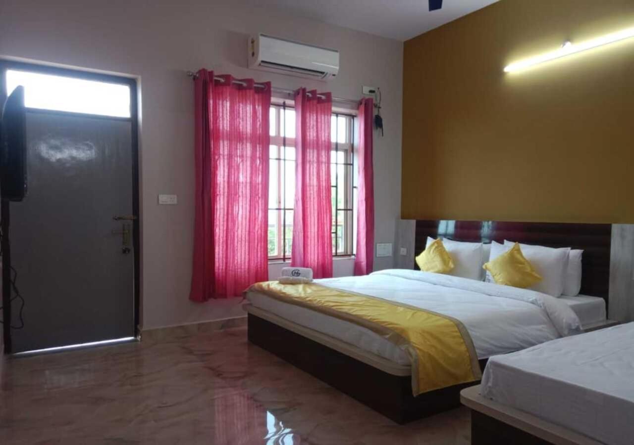 Hotel Golden Heights Gokarna 고카르나 외부 사진