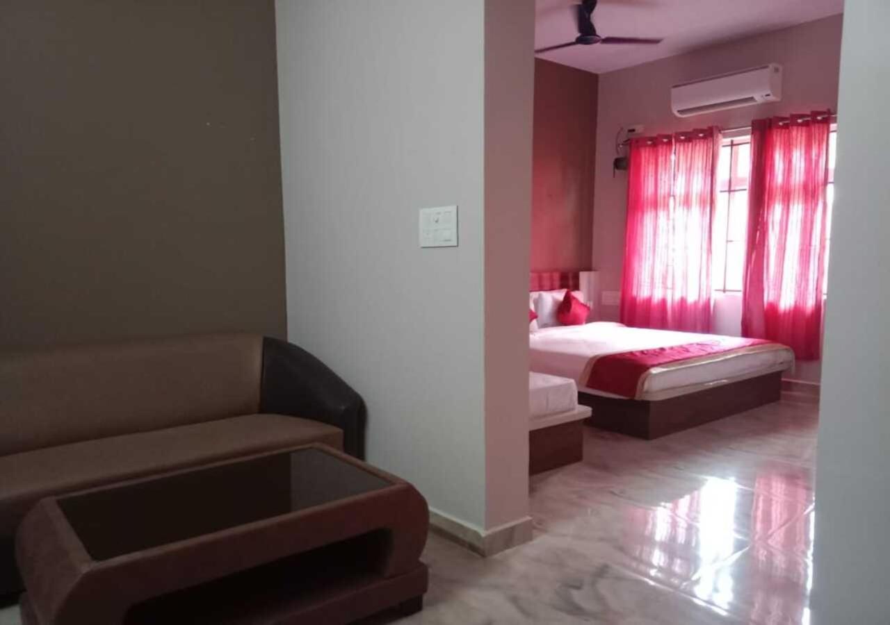 Hotel Golden Heights Gokarna 고카르나 외부 사진