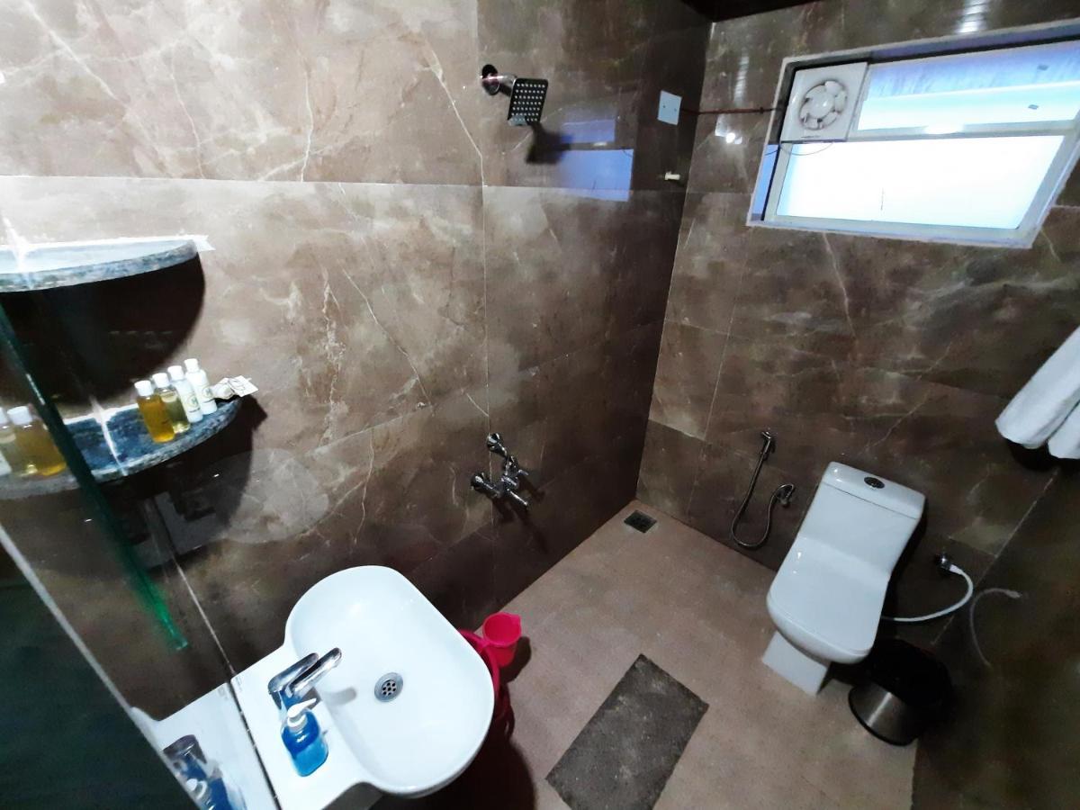 Hotel Golden Heights Gokarna 고카르나 외부 사진