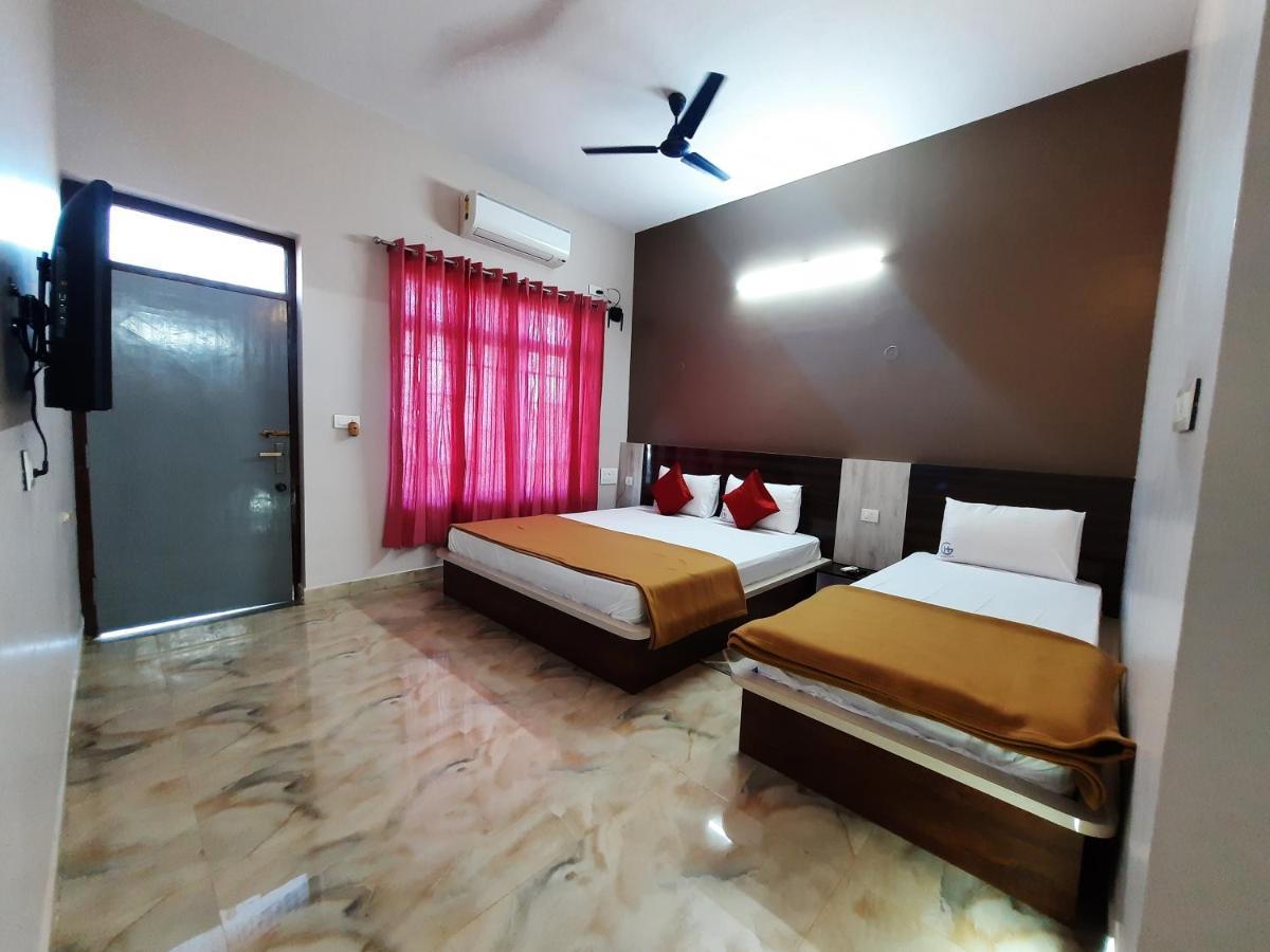 Hotel Golden Heights Gokarna 고카르나 외부 사진